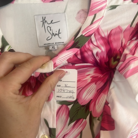 The Shirt by Rochelle Behrens White Pink Floral Ruffle Front Blouse Sz XL - Picture 2 of 5